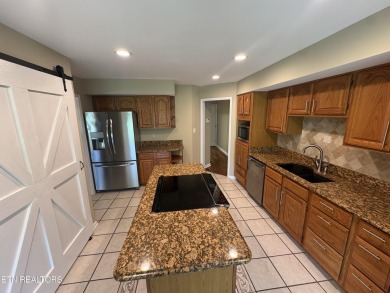 Elegant Golf Course Living in Tellico Village.

East on Toqua Golf Course - Loudon County in Tennessee - for sale on GolfHomes.com, golf home, golf lot