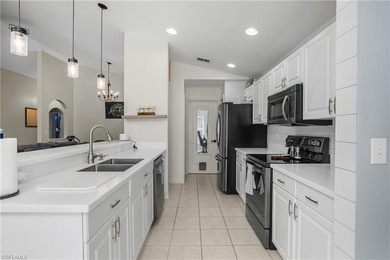 Affordable living in a GOLF community--the PERFECT combination! on Stoneybrook Golf Club in Florida - for sale on GolfHomes.com, golf home, golf lot