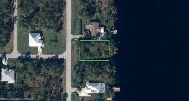 Beautiful Waterfront lot on Lake Diane quiet neighborhood in on Placid Lakes Country Club in Florida - for sale on GolfHomes.com, golf home, golf lot