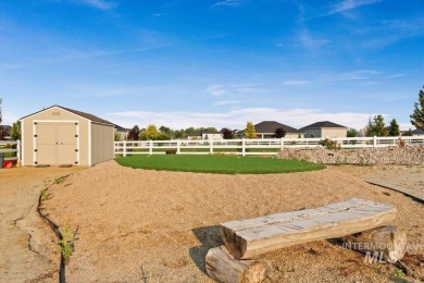 Idaho Elegance with Room to Roam. Escape suburban life at this on Purple Sage Golf Course in Idaho - for sale on GolfHomes.com, golf home, golf lot