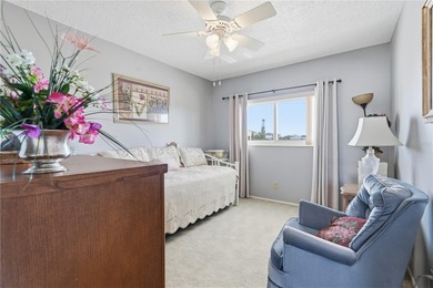 Welcome to this light and bright two-bedroom, two-bathroom condo on On Top Of The World Golf Course in Florida - for sale on GolfHomes.com, golf home, golf lot