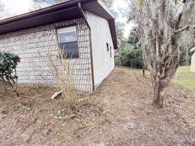 Looking for a home you can personalize and make your own? This on Brentwood Farms Golf Club in Florida - for sale on GolfHomes.com, golf home, golf lot