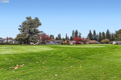 King City 55+ active community. Perfect one-level home that on King City Golf Course in Oregon - for sale on GolfHomes.com, golf home, golf lot