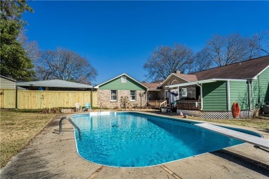 Just in time for Spring!! Beautiful home with great floor plan on Lakewood Golf Course in Alabama - for sale on GolfHomes.com, golf home, golf lot