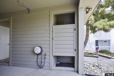 Enjoy coastal living in this 3-bedroom, 2-bath home in the on Nags Head Golf Links in North Carolina - for sale on GolfHomes.com, golf home, golf lot