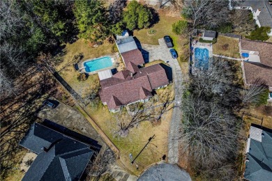 Just in time for Spring!! Beautiful home with great floor plan on Lakewood Golf Course in Alabama - for sale on GolfHomes.com, golf home, golf lot