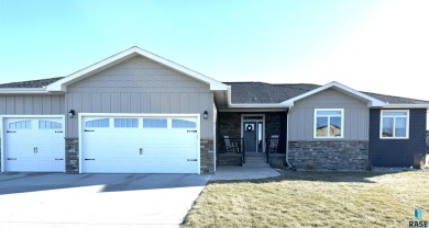 Beautiful 5 bedroom 4 bathroom ranch home. Exceptionally well on Wild Oak Golf Club in South Dakota - for sale on GolfHomes.com, golf home, golf lot
