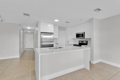 Spacious 3BR/2.5BA Townhome in Sought-After Green Cay Village! on Westchester Golf and Country Club in Florida - for sale on GolfHomes.com, golf home, golf lot