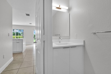 Spacious 3BR/2.5BA Townhome in Sought-After Green Cay Village! on Westchester Golf and Country Club in Florida - for sale on GolfHomes.com, golf home, golf lot