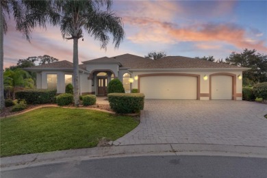EXQUISITE GARDENIA MODEL |GOLF FRONT! POOL HOME | GOLF CAR on The Links of Spruce Creek in Florida - for sale on GolfHomes.com, golf home, golf lot