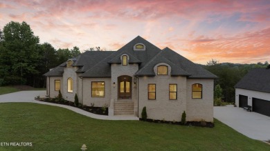 Sophisticated Living in the Heart of Oak Ridge

Welcome to 132 on Centennial Golf Course in Tennessee - for sale on GolfHomes.com, golf home, golf lot
