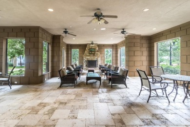UPGRADED BARCLAY UNIT! Furnishings are negotiable. A beautiful on Kelly Plantation Golf Club in Florida - for sale on GolfHomes.com, golf home, golf lot