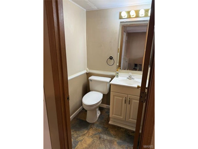 Welcome to Raintree Village Condominiums!  This 2-bedroom, 1 on Raintree Country Club in Missouri - for sale on GolfHomes.com, golf home, golf lot