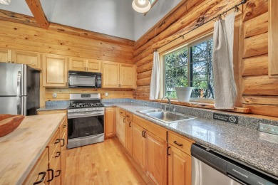 Come and see this beautifully crafted log cabin located near the on Quail Run Golf Course in Oregon - for sale on GolfHomes.com, golf home, golf lot