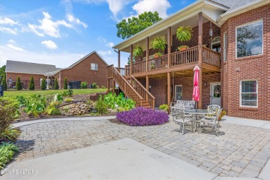 STUNNING all-brick home in the Ruggles Ferry Golf community! on Ruggles Ferry Golf Club in Tennessee - for sale on GolfHomes.com, golf home, golf lot