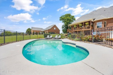 STUNNING all-brick home in the Ruggles Ferry Golf community! on Ruggles Ferry Golf Club in Tennessee - for sale on GolfHomes.com, golf home, golf lot