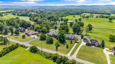 STUNNING all-brick home in the Ruggles Ferry Golf community! on Ruggles Ferry Golf Club in Tennessee - for sale on GolfHomes.com, golf home, golf lot