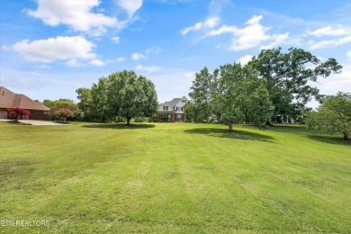 STUNNING all-brick home in the Ruggles Ferry Golf community! on Ruggles Ferry Golf Club in Tennessee - for sale on GolfHomes.com, golf home, golf lot