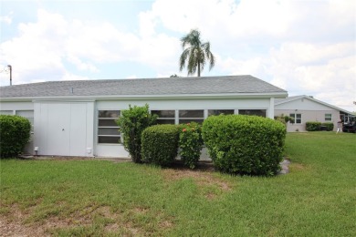 Welcome to your new home! This is a 2 bedroom, 2 bath on Kings Point Executive Golf Course in Florida - for sale on GolfHomes.com, golf home, golf lot