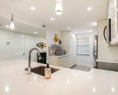 Gorgeous renovated 2 bed, 2 bath condo in all-ages Palm Aire on  in Florida - for sale on GolfHomes.com, golf home, golf lot