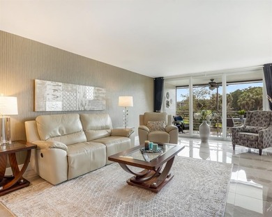 Gorgeous renovated 2 bed, 2 bath condo in all-ages Palm Aire on Palm-Aire Country Club and Resort - The Oaks in Florida - for sale on GolfHomes.com, golf home, golf lot