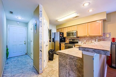 njoy resort-style living in this beautiful 2-bedroom, 2-bath on River Oaks Golf Plantation  in South Carolina - for sale on GolfHomes.com, golf home, golf lot