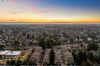 Stunning 4beds/3.5ba townhouse offers 1857sqft of beautifully on Fremont Park Golf Course in California - for sale on GolfHomes.com, golf home, golf lot