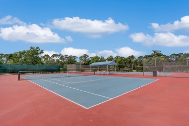 Incredible 3 bedroom plus loft, furnished Georgetown townhome on Heritage Ridge Golf Club in Florida - for sale on GolfHomes.com, golf home, golf lot