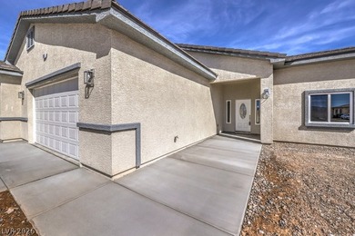 Another gorgeous NEW HIGH QUALITY home built by GB Construction! on Lakeview Executive Golf Course in Nevada - for sale on GolfHomes.com, golf home, golf lot