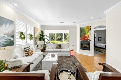 Lovely 3 Bedroom, 2 Bath golf course home in Vero's premier on Oak Harbor Country Club in Florida - for sale on GolfHomes.com, golf home, golf lot