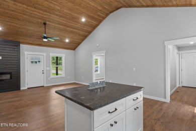 **SELLER OFFERING $5,000 TOWARDS BUYER'S CLOSING COSTS/OR on Lake Tansi Village Country Club in Tennessee - for sale on GolfHomes.com, golf home, golf lot