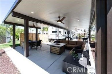 Perfect Little Get-A-Way Oasis. Beautiful Insulated Allumawood on Rancho California RV Resort in California - for sale on GolfHomes.com, golf home, golf lot