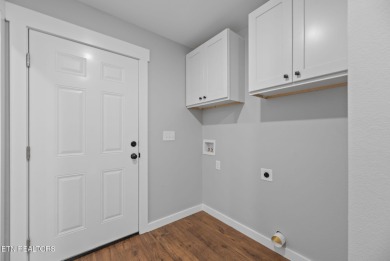 **SELLER OFFERING $5,000 TOWARDS BUYER'S CLOSING COSTS/OR on Lake Tansi Village Country Club in Tennessee - for sale on GolfHomes.com, golf home, golf lot