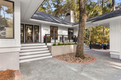 Absolutely adorable single-level home situated on a spacious on The Seabrook Island Club in South Carolina - for sale on GolfHomes.com, golf home, golf lot