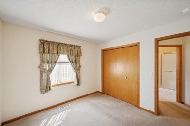 Welcome to easy, stair-free living in this beautiful 2-bedroom on Edinburgh USA in Minnesota - for sale on GolfHomes.com, golf home, golf lot