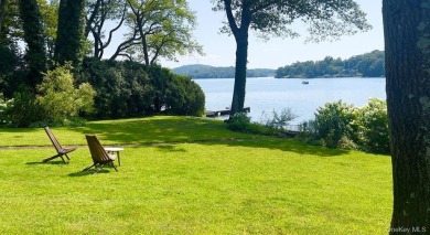 BOAT! SWIM! FISH!
Enjoy the ultimate lake lifestyle in this on Mahopac Golf Club in New York - for sale on GolfHomes.com, golf home, golf lot