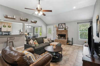 This charming 3 bedroom 2 bath home is nestled in the Holiday on Holiday Hills Country Club in Texas - for sale on GolfHomes.com, golf home, golf lot