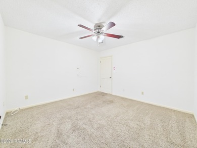 Welcome to 200 Vennard Avenue, a spacious 3-bedroom, 2.5-bath on Oakbourne Country Club in Louisiana - for sale on GolfHomes.com, golf home, golf lot