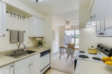 Welcome to this well-maintained single-level duplex, offering an on  in Oregon - for sale on GolfHomes.com, golf home, golf lot