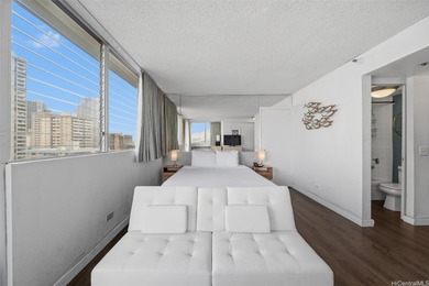 Cozy corner end unit that has been beautifully updated with on Ala Wai Golf Course in Hawaii - for sale on GolfHomes.com, golf home, golf lot