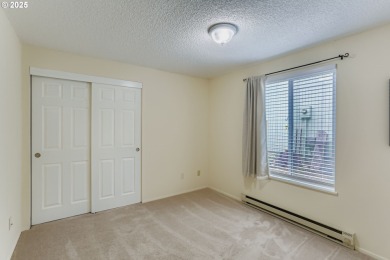 Welcome to this well-maintained single-level duplex, offering an on  in Oregon - for sale on GolfHomes.com, golf home, golf lot
