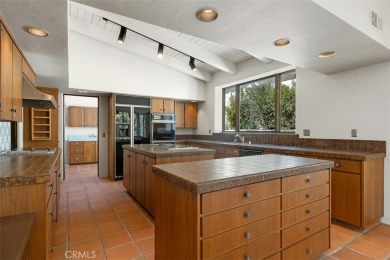 California Single-Level Hacienda - On El Niguel Golf Course
4 on El Niguel Country Club in California - for sale on GolfHomes.com, golf home, golf lot