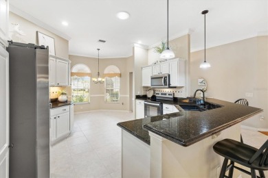 NEW PRICE, NEW PRICE.  WOW, GREAT PRICE!!  LOVELY Magnolia / on Oakleigh Executive Golf Course in Florida - for sale on GolfHomes.com, golf home, golf lot