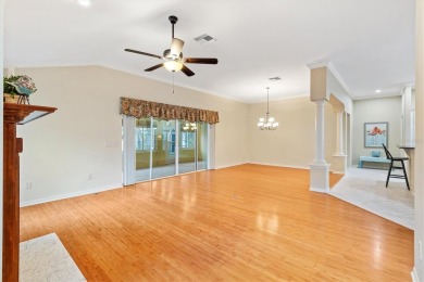 NEW PRICE, NEW PRICE.  WOW, GREAT PRICE!!  LOVELY Magnolia / on Oakleigh Executive Golf Course in Florida - for sale on GolfHomes.com, golf home, golf lot