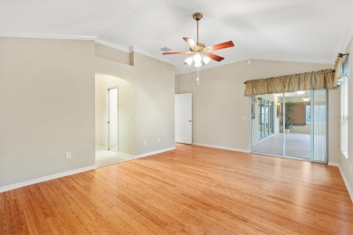 NEW PRICE, NEW PRICE.  WOW, GREAT PRICE!!  LOVELY Magnolia / on Oakleigh Executive Golf Course in Florida - for sale on GolfHomes.com, golf home, golf lot