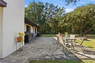Welcome to this beautifully updated 3-bedroom, 2-bath, 2-car on Citrus Hills Golf Club in Florida - for sale on GolfHomes.com, golf home, golf lot