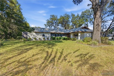 Welcome to this beautifully updated 3-bedroom, 2-bath, 2-car on Citrus Hills Golf Club in Florida - for sale on GolfHomes.com, golf home, golf lot