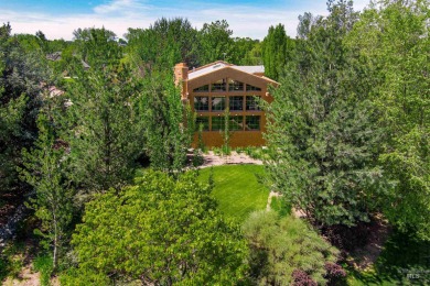 A well-built rare find with distinctive style waiting for the on BanBury Golf Club in Idaho - for sale on GolfHomes.com, golf home, golf lot