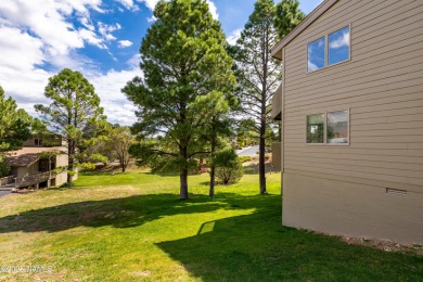 Welcome to this beautifully maintained 1 bedroom 1 bath plus a on Continental Country Club in Arizona - for sale on GolfHomes.com, golf home, golf lot
