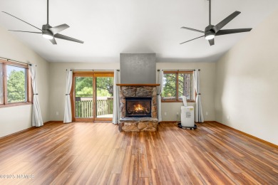 Welcome to this beautifully maintained 1 bedroom 1 bath plus a on Continental Country Club in Arizona - for sale on GolfHomes.com, golf home, golf lot